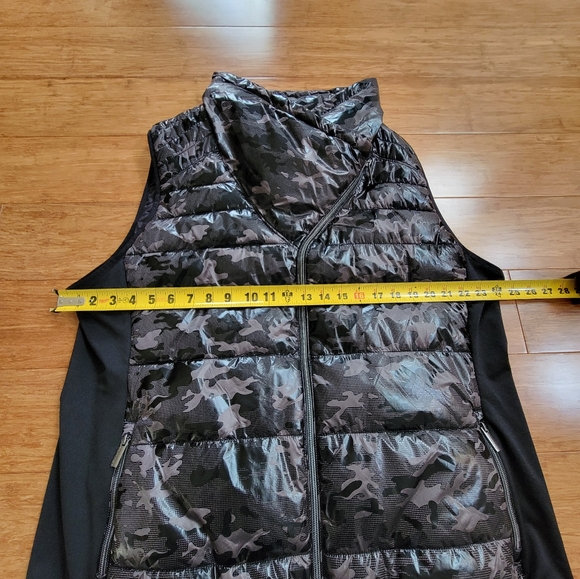 Calvin Klein Womens Performance Funnel Neck Puffer Camo Print Vest Size 2X - Picture 7 of 14